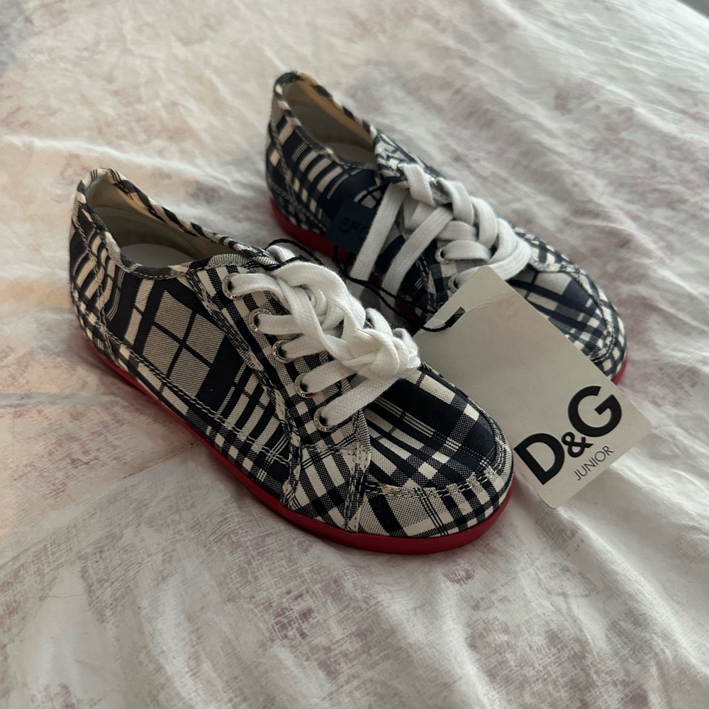 Unisex shoes